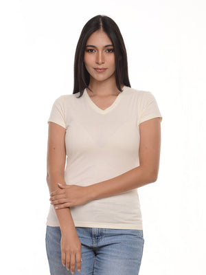 Camiseta mujer slim fit cuello v color vainilla · Aritex Colombia