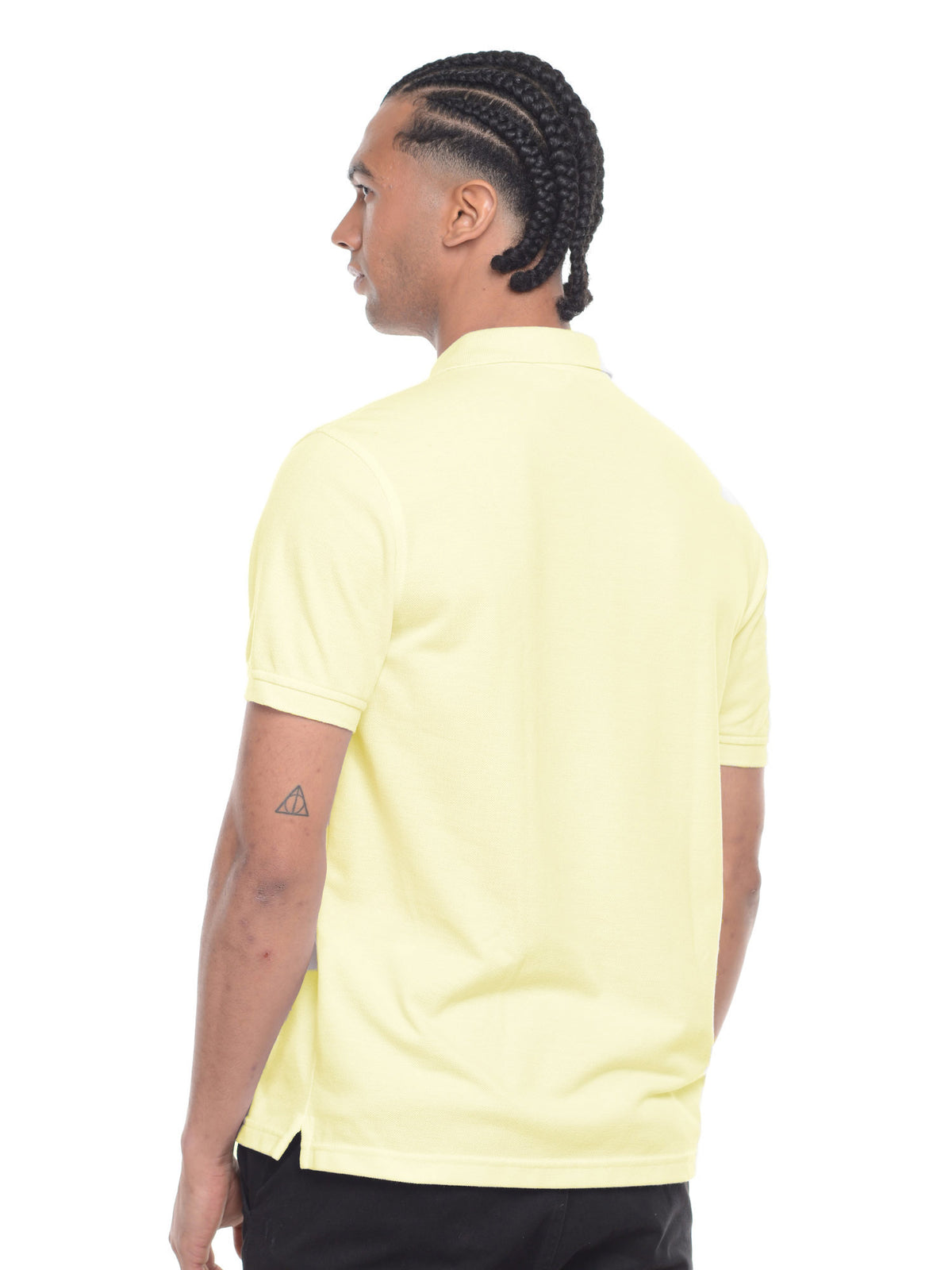 Polo hombre corte clásico rayas color amarillo mantequilla, vista 2 · Aritex Colombia