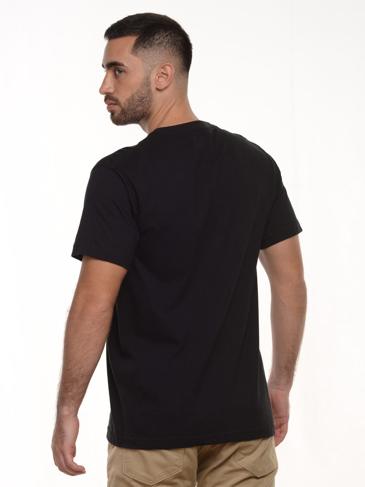 Camiseta hombre básica fit natural color negro, vista 2 · Aritex Colombia
