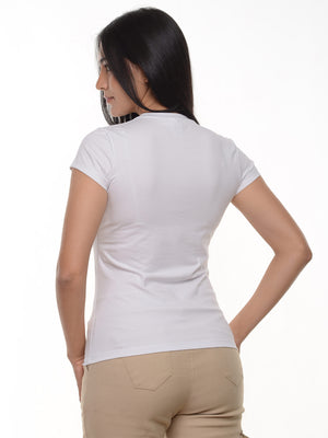 Camiseta mujer slim fit cuello redondo color blanco, vista 2 · Aritex Colombia