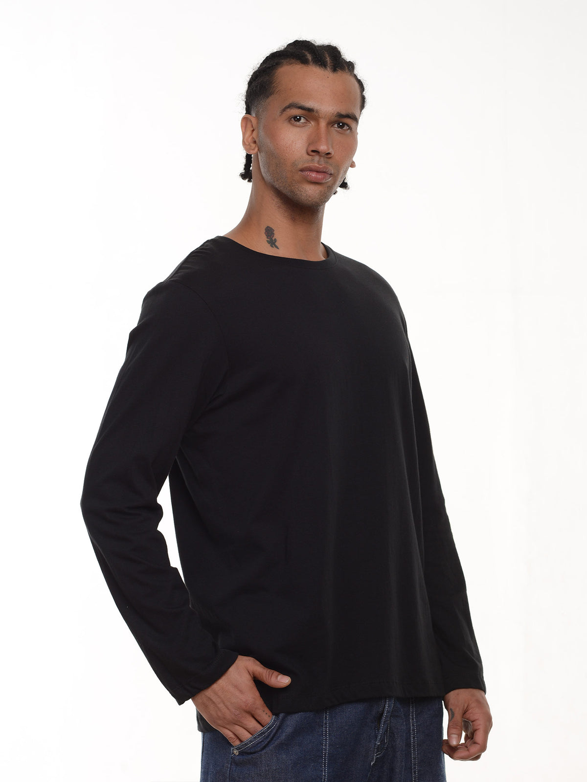 Camiseta hombre manga larga color negro, vista 2 · Aritex Colombia