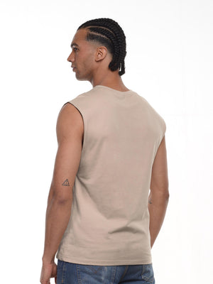 Camiseta hombre manga sisa color nude, vista 2 · Aritex Colombia