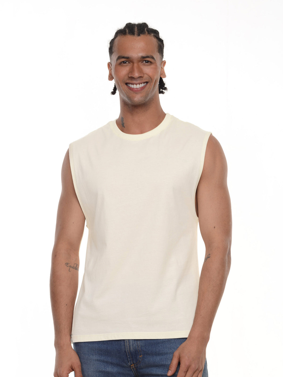 Camiseta hombre manga sisa color vainilla · Aritex Colombia