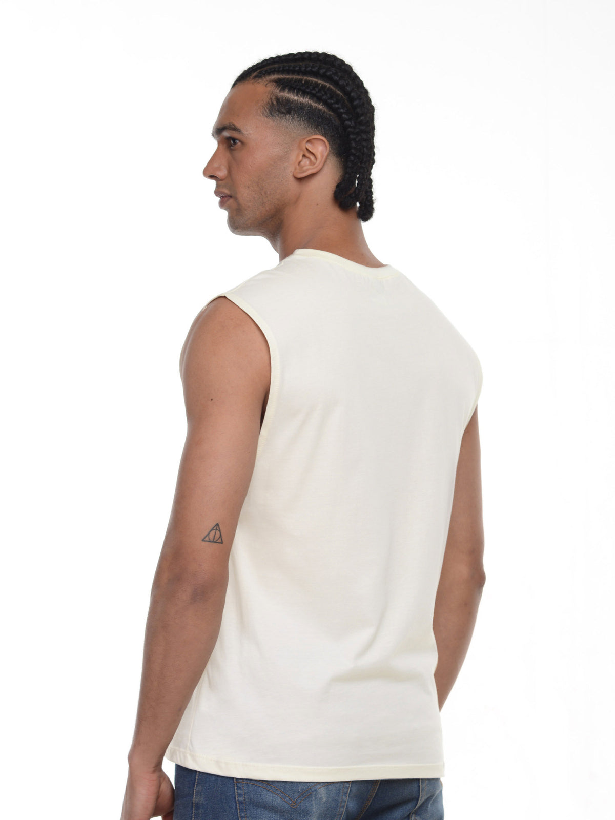 Camiseta hombre manga sisa color vainilla, vista 2 · Aritex Colombia