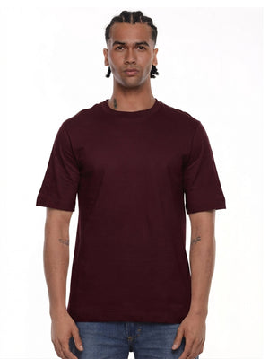 Camiseta hombre regular fit 230g color burdeo imperial · Aritex Colombia