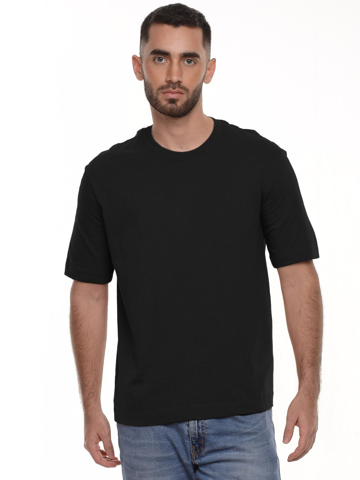 Camiseta hombre regular fit 230g color negro · Aritex Colombia
