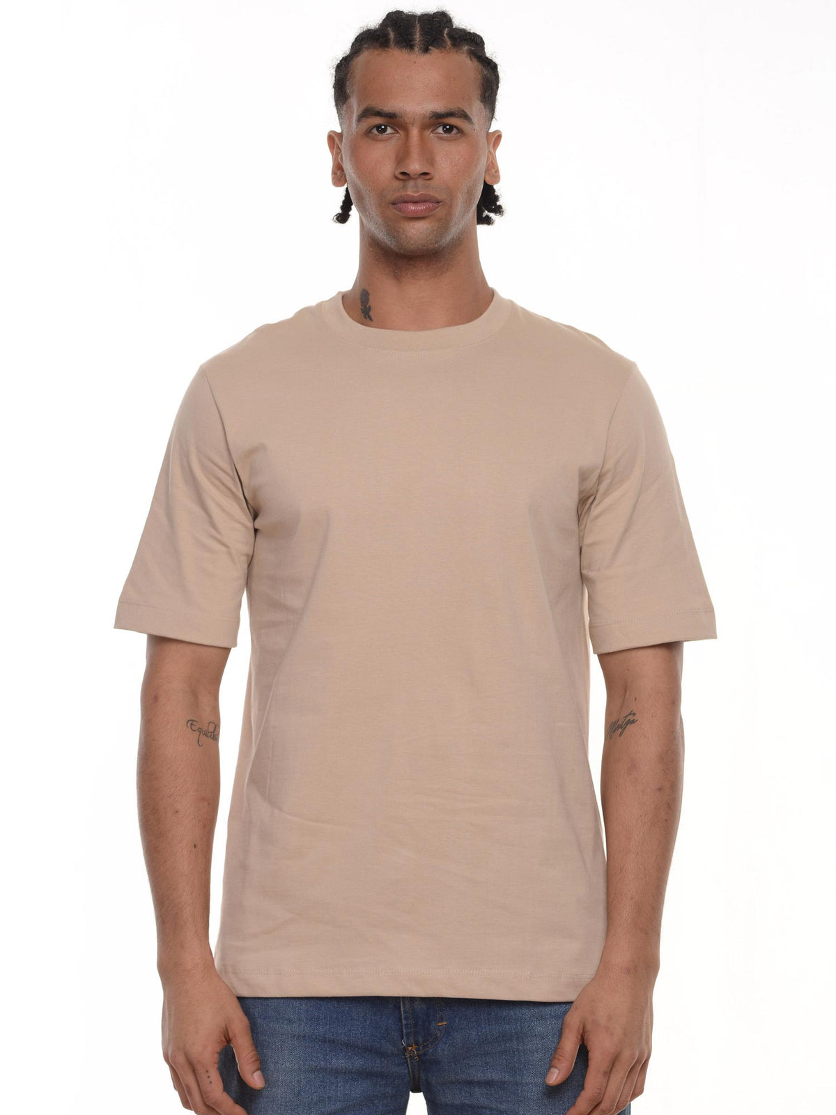 Camiseta hombre regular fit 230g color nude · Aritex Colombia