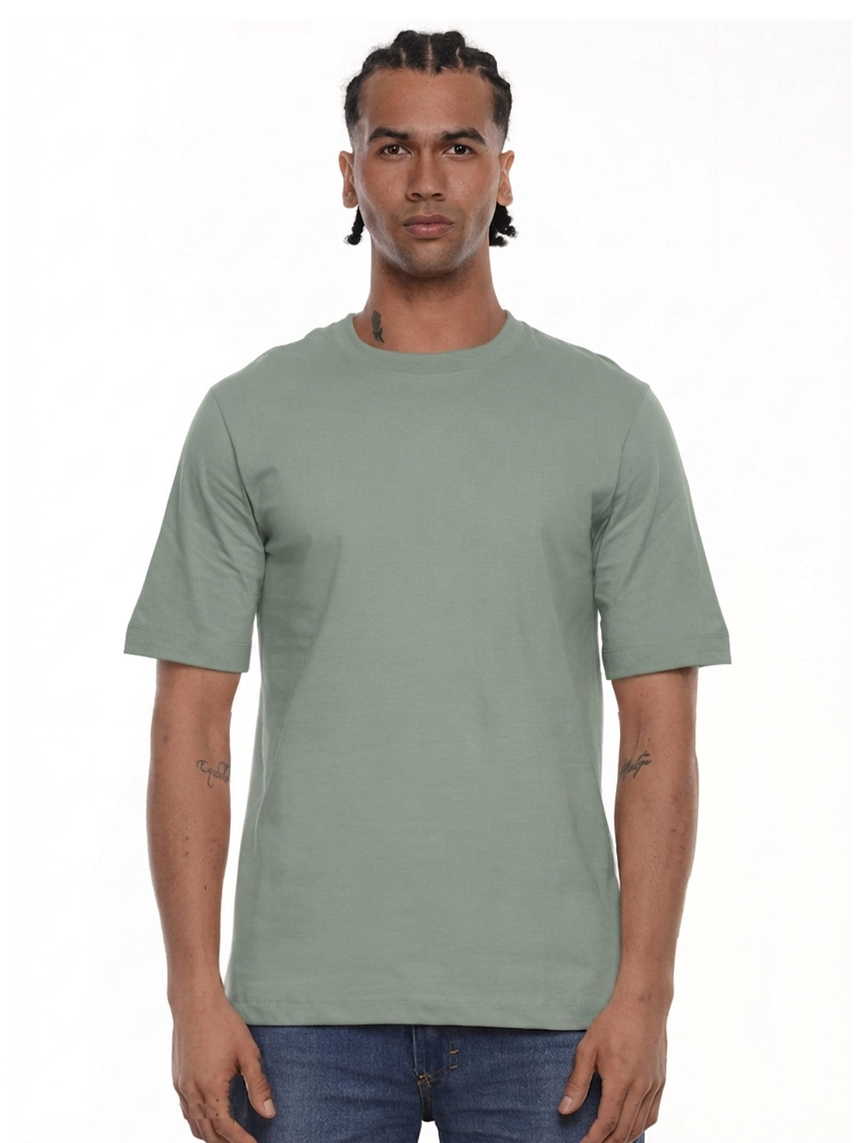 Camiseta hombre regular fit 230g color verde invierno · Aritex Colombia