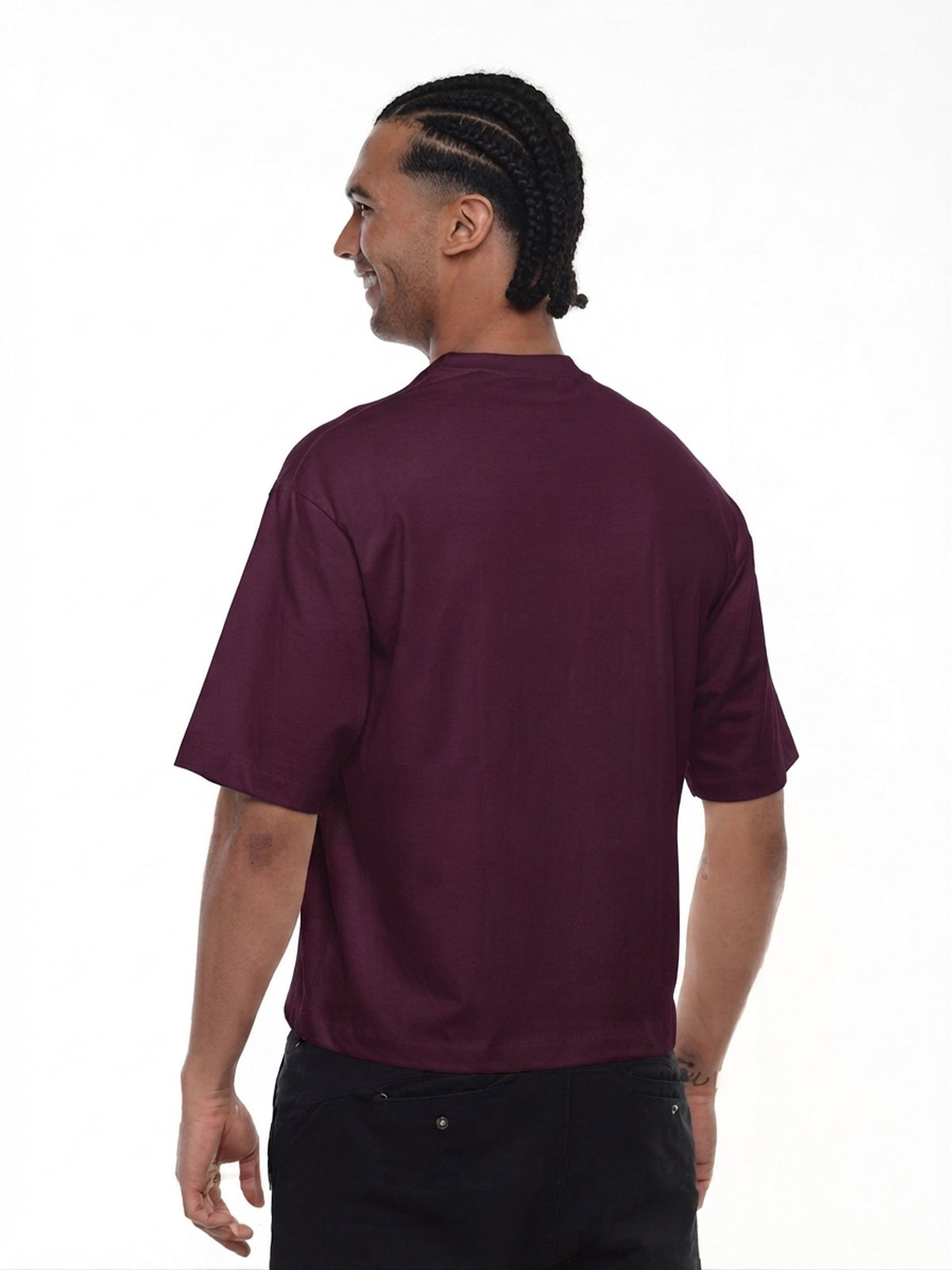 Camiseta hombre boxy fit color burdeo imperial, vista 2 · Aritex Colombia
