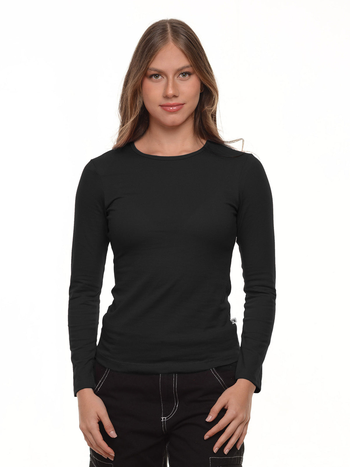 Blusa mujer slim fit luna manga larga color negro · Aritex Colombia