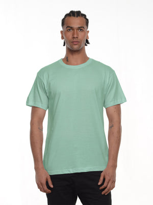 Camiseta hombre básica fit natural color verde invierno · Aritex Colombia