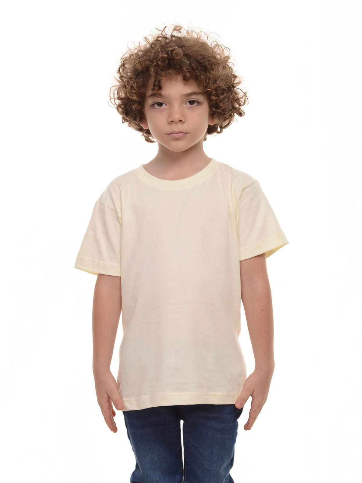 Camiseta niño básica fit natural color vainilla · Aritex Colombia