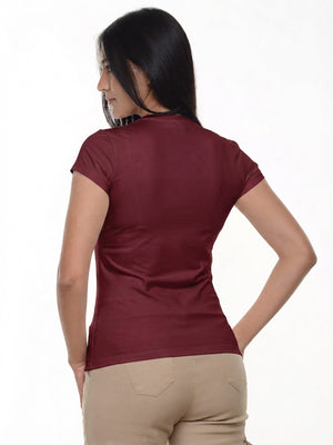 Camiseta mujer slim fit cuello redondo color vinotinto, vista 2 · Aritex Colombia