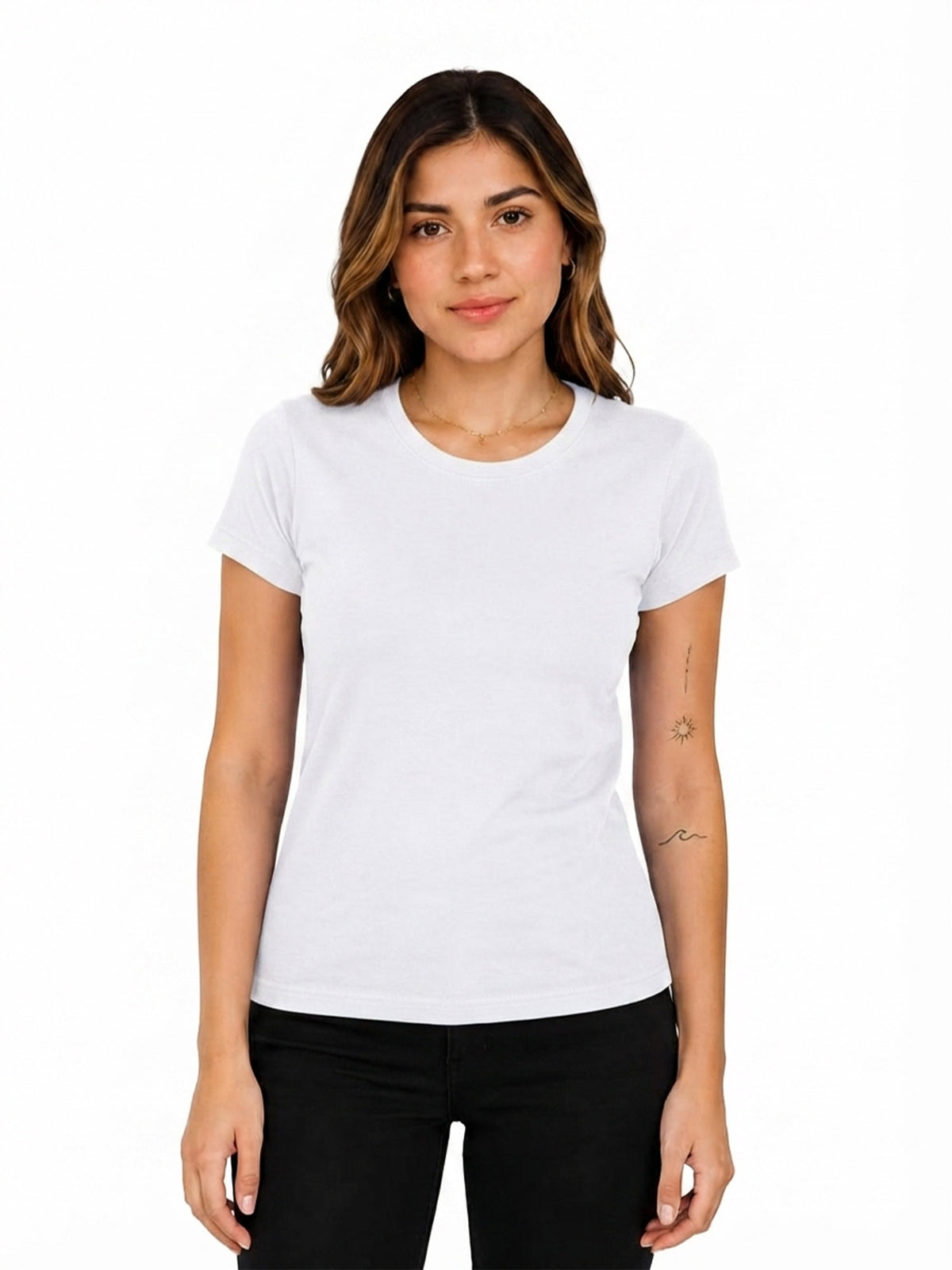 Camiseta mujer slim fit color blanco · Aritex Colombia