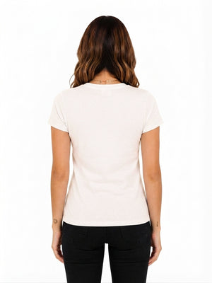 Camiseta mujer slim fit color vainilla, vista 2 · Aritex Colombia