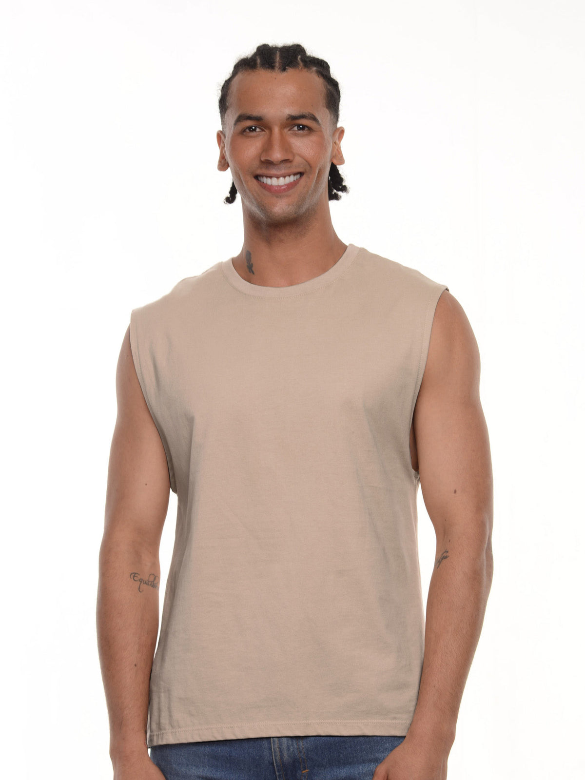 Camiseta hombre manga sisa color nude · Aritex Colombia