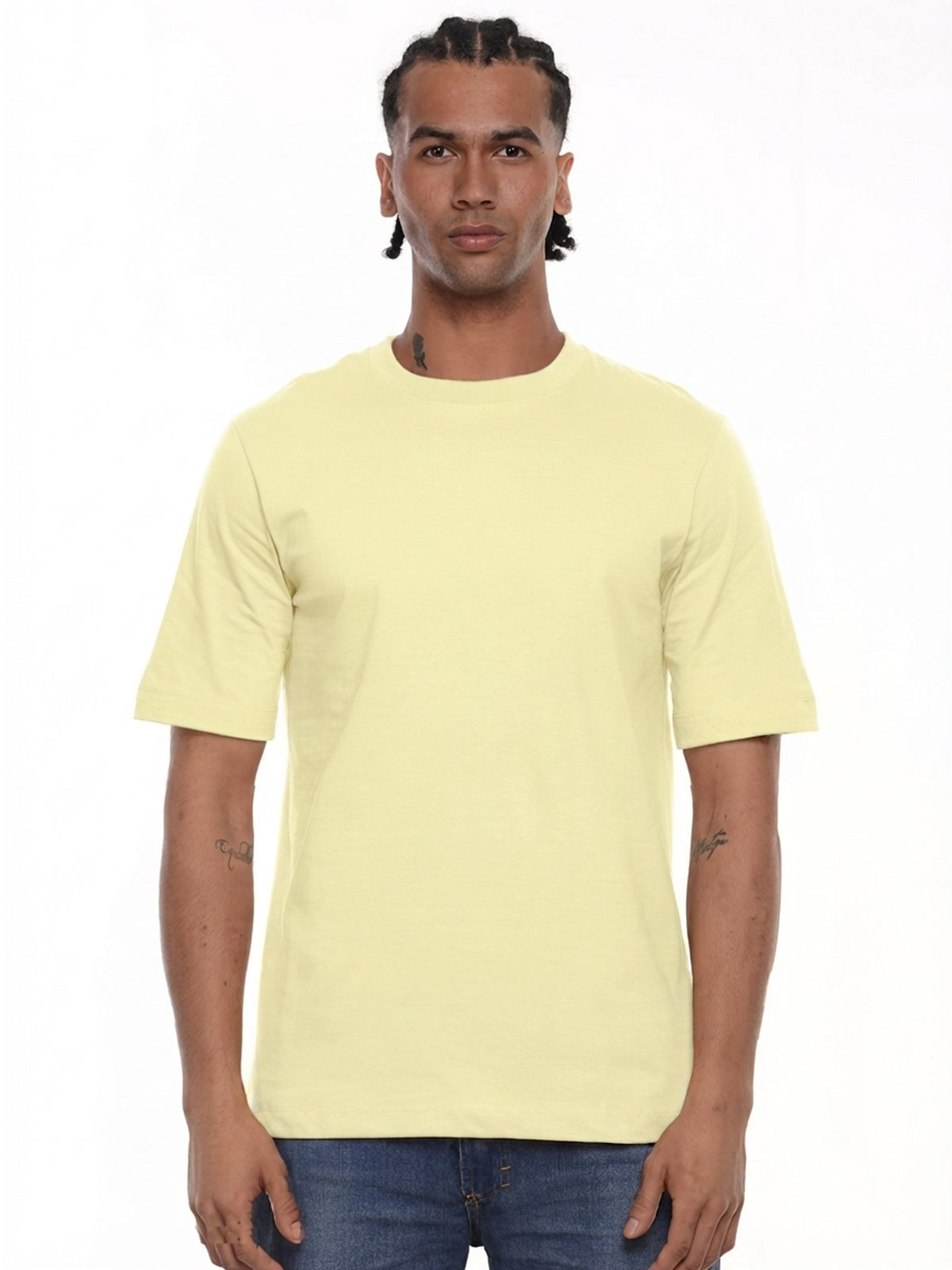 Camiseta hombre regular fit 230g color amarillo mantequilla · Aritex Colombia