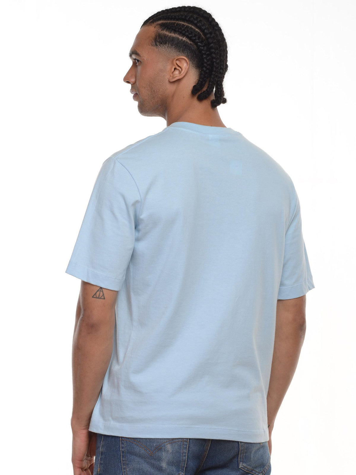 Camiseta hombre regular fit 230g color azul cielo, vista 2 · Aritex Colombia