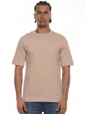 Camiseta hombre regular fit 230g color nude · Aritex Colombia