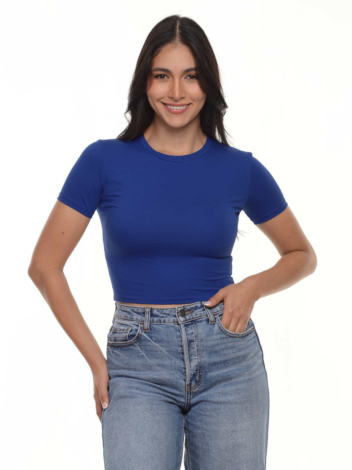 Camiseta mujer crop slim fit color azul rey · Aritex Colombia