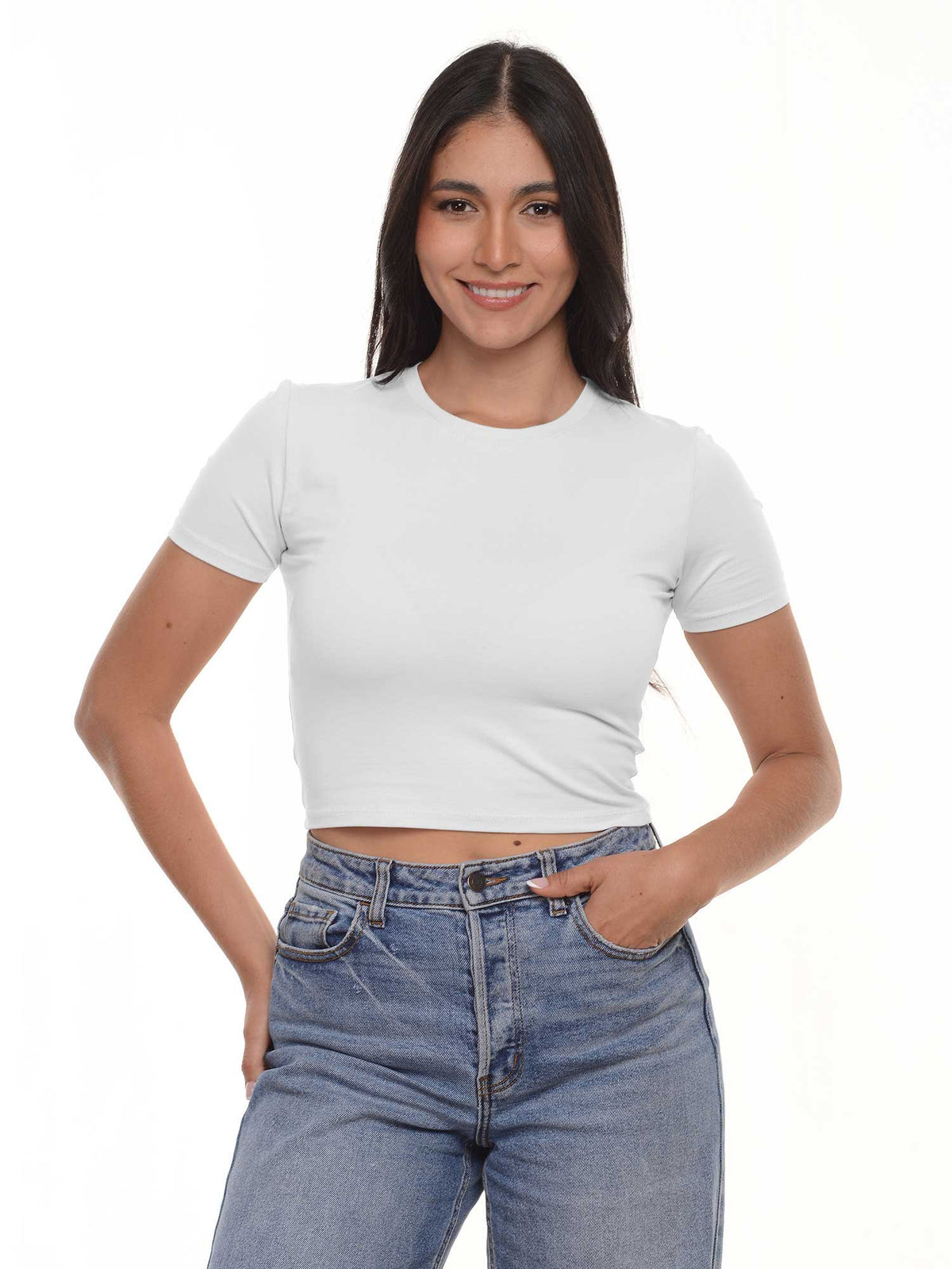Camiseta mujer crop slim fit color blanco · Aritex Colombia